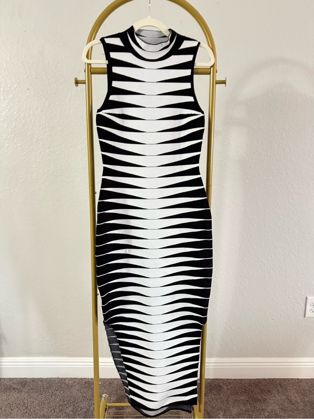 NWT Fashion Nova Jessie Bandage Maxi Dress in Black/White, Size M.